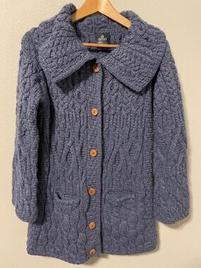 Aran Woollen Mills Cardigan Womens Medium Blue Cable Knit Merino Wool Pockets